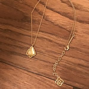 Kendra Scott pendant necklace